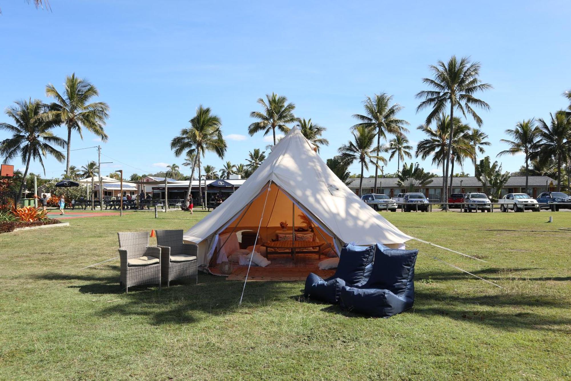 Sarina Beach Motel Grasstree Beach Exterior photo