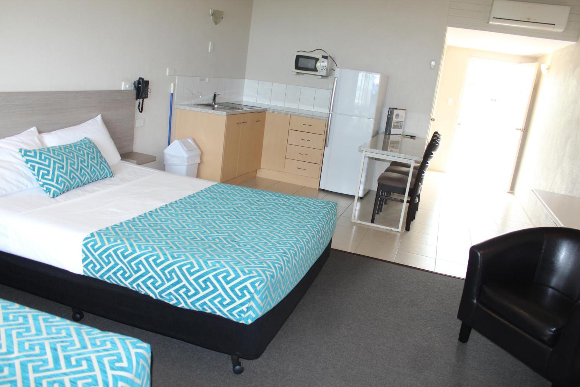 Sarina Beach Motel Grasstree Beach Room photo