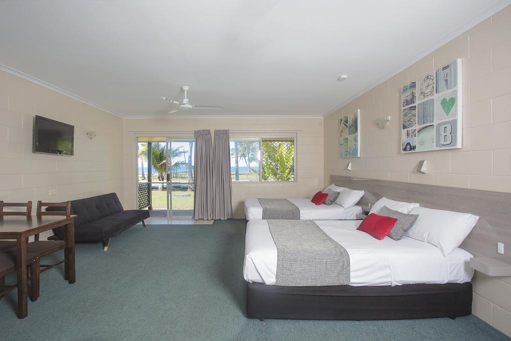 Sarina Beach Motel Grasstree Beach Exterior photo